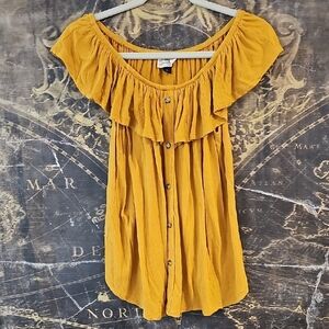 Universal Thread Gold Ruffled Puff Sleeve Blouse